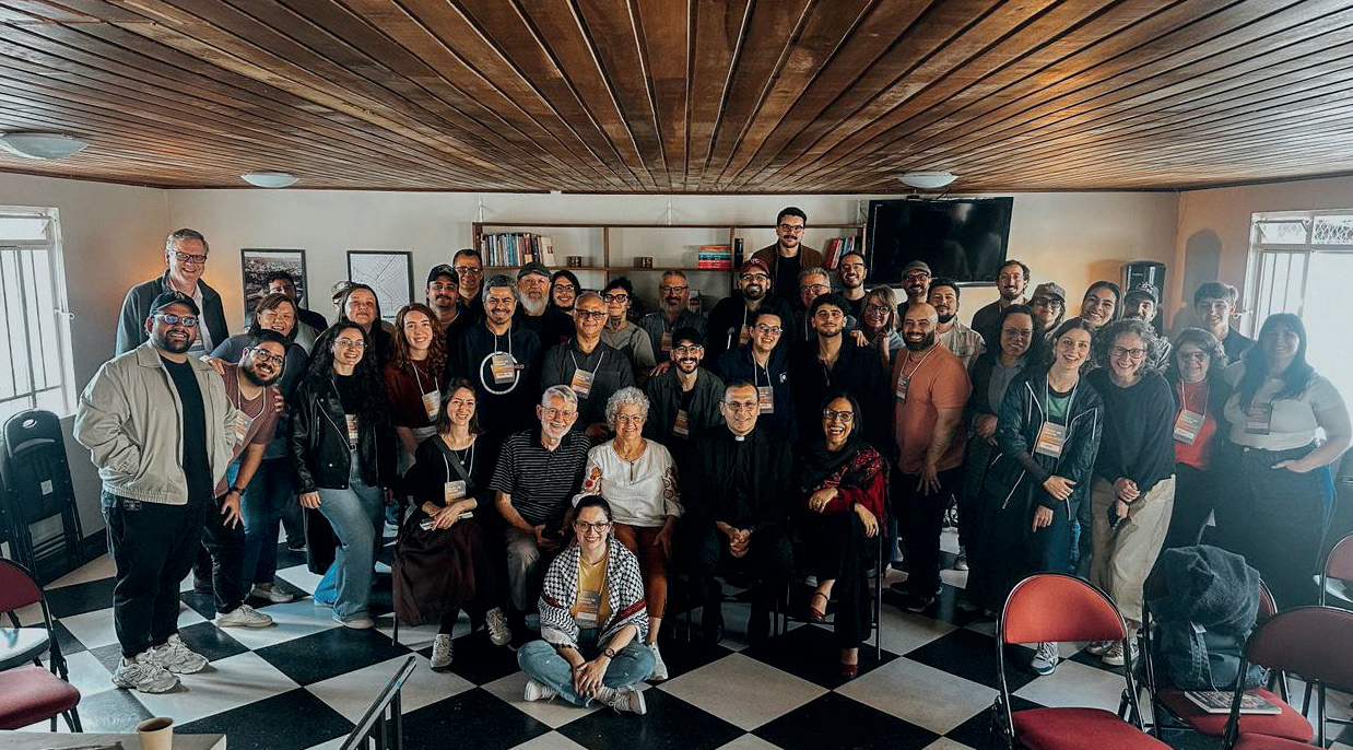 Encontro com jovens em roda